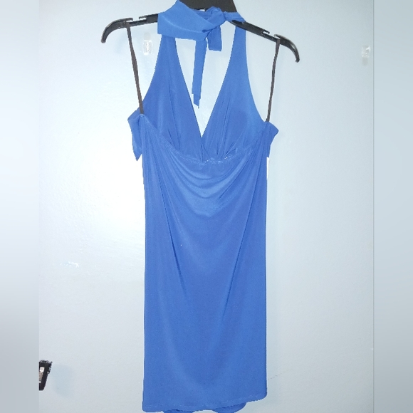 Dress - Picture 6 of 6